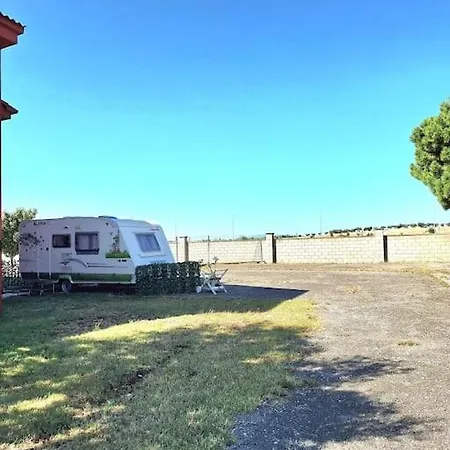 Caravana Oliveres Petita Apartment Vilafant